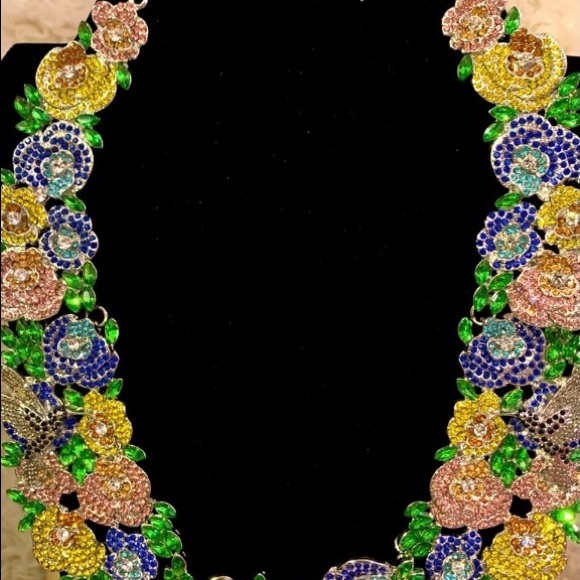 Sassy Jones Necklace - Picture 1 of 1